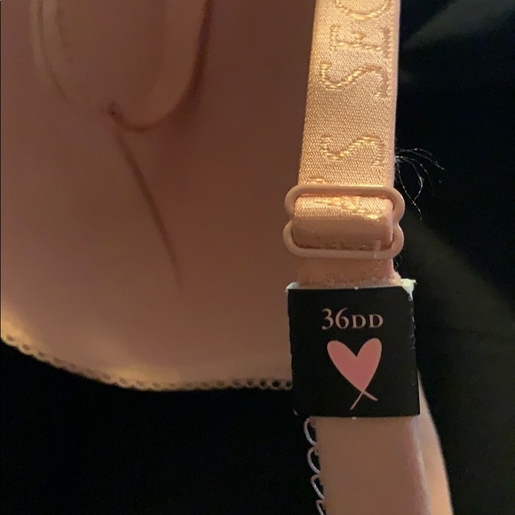 NWT Victoria Secret Bra 36DD - Picture 5 of 6